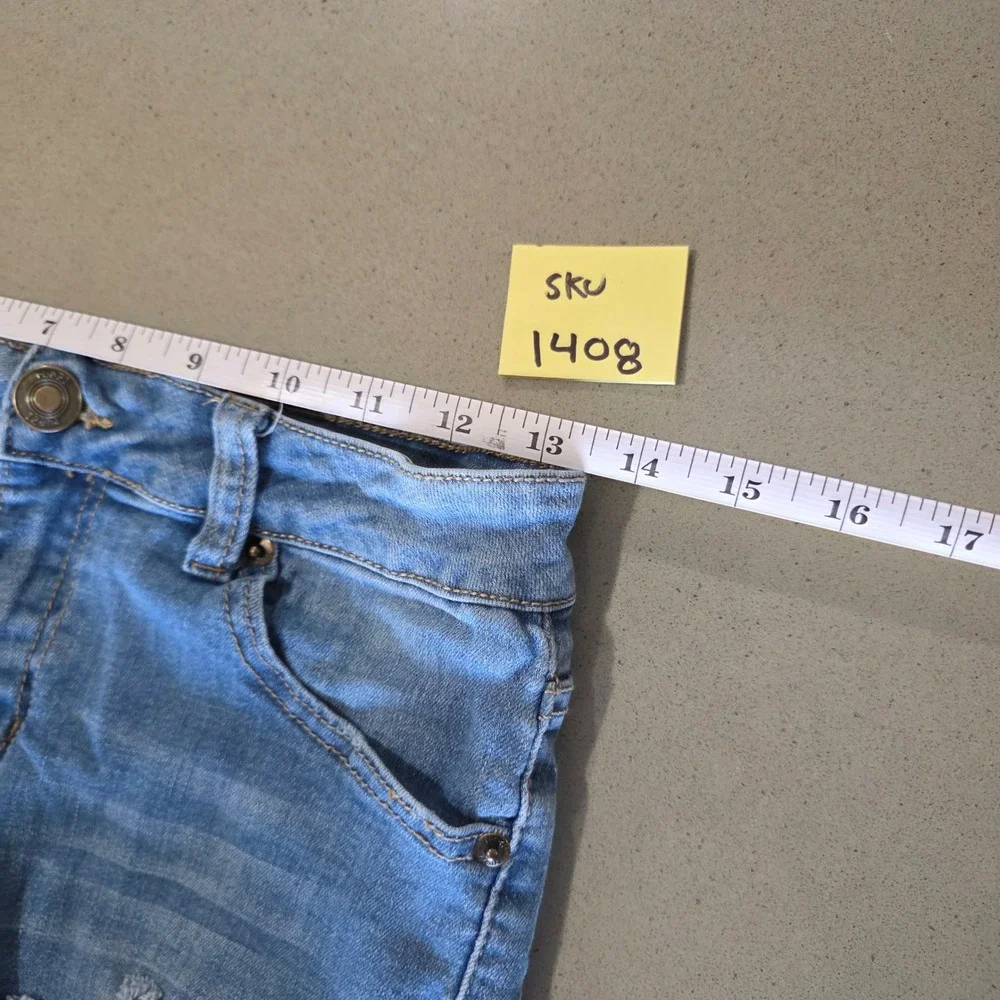 Rue21 Womens Light Wash Distressed Ripped Skinny Jeans Size 3/4‎ 1408